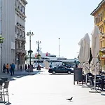 Luxury Center