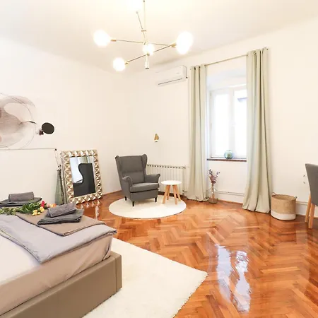 Apartman Luxury Center *