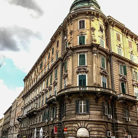 Апартаменты Luxury Center *